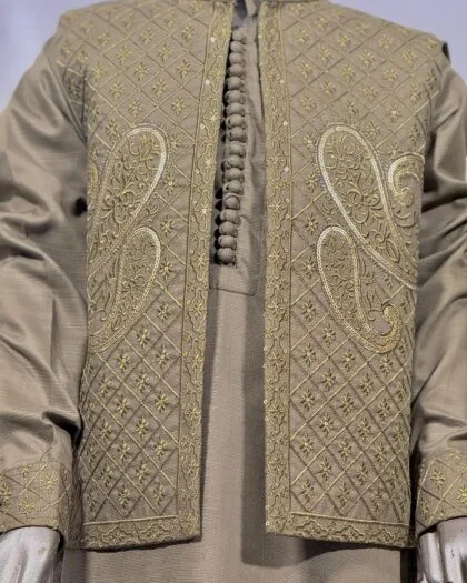 3-Piece Suit with Embroidered Waistcoat
